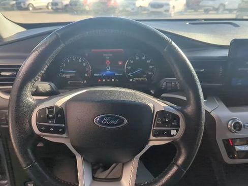Used 2021 Ford Explorer XLT w/ Equipment Group 202A image 40