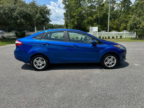 Used 2018 Ford Fiesta SE FWD image 7
