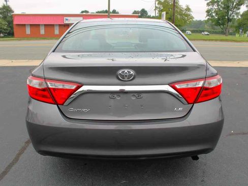 Used 2017 Toyota Camry LE FWD image 7