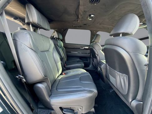 Used 2024 Hyundai Palisade Calligraphy FWD image 17