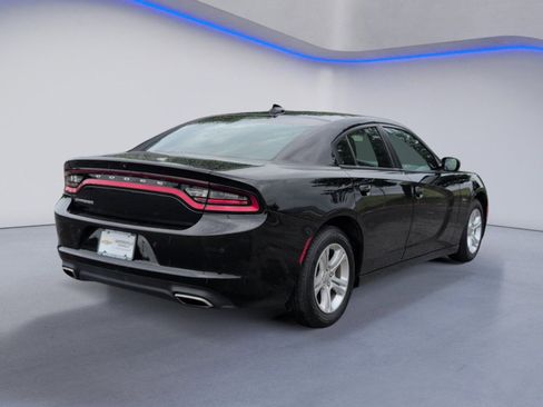 Used 2023 Dodge Charger SXT RWD image 3