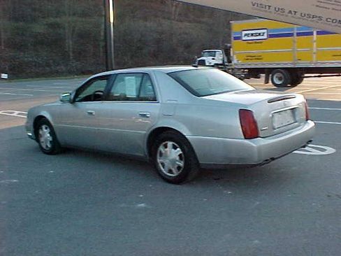 Used 2005 Cadillac De Ville FWD image 6