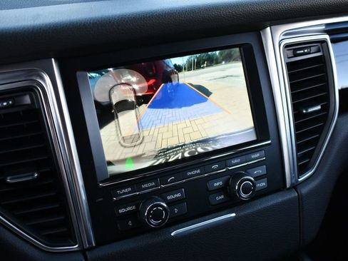 Used 2016 Porsche Macan S image 50