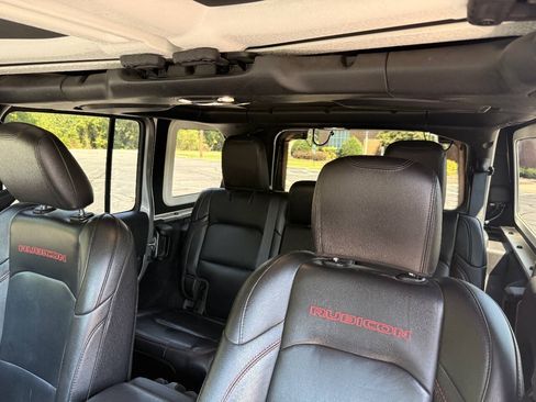 Used 2021 Jeep Wrangler Unlimited Rubicon AWD/4WD image 38