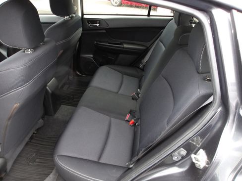 Used 2013 Subaru Impreza 2.0i Sport Premium image 10