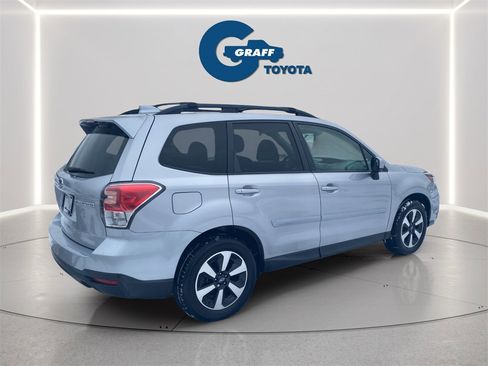 Used 2018 Subaru Forester 2.5i Premium image 16