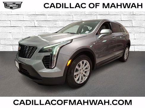 Certified 2023 Cadillac XT4 Luxury w/ Cold Weather Package FWD image 1