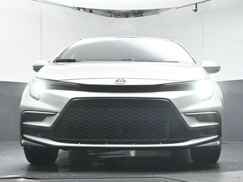Used 2025 Toyota Corolla XSE FWD image 32