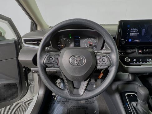 Used 2024 Toyota Corolla LE FWD image 18