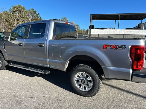Used 2020 Ford F250 XL w/ STX Appearance Package image 9