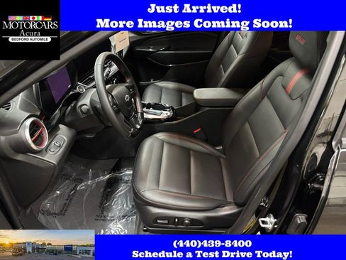 Used 2025 Chevrolet Trax RS FWD image 10