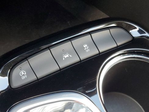 Used 2023 Buick Encore GX Preferred w/ Cold Weather Comfort Package FWD image 30