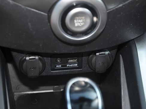 Used 2013 Hyundai Veloster w/ Tech Pkg FWD image 40