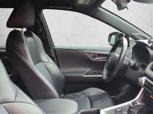 Used 2020 Toyota RAV4 XSE image 18