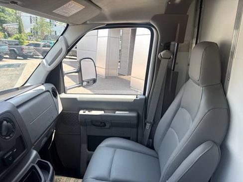 New 2027 Ford E-350 and Econoline 350 Super Duty w/ Power Equipment Group RWD image 26
