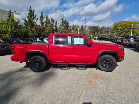 New 2026 Nissan Frontier PRO-4X w/ Pro-4x Convenience Package image 2