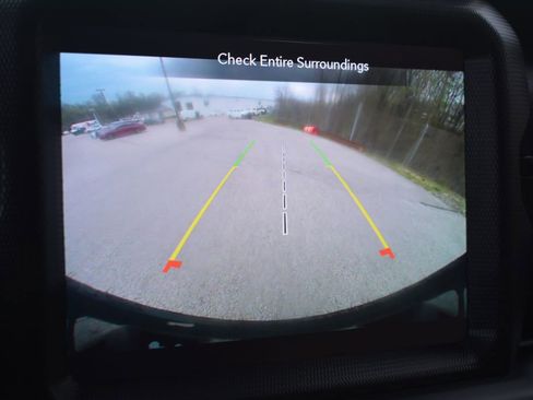 Used 2021 Jeep Wrangler Unlimited Sahara w/ Cold Weather Group image 18