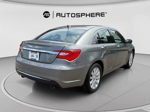 Used 2013 Chrysler 200 Limited FWD image 10