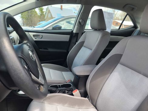 Used 2017 Toyota Corolla L image 6