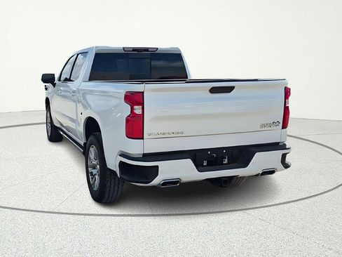 Used 2020 Chevrolet Silverado 1500 High Country w/ Technology Package image 5