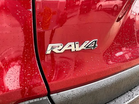 Used 2023 Toyota RAV4 XLE w/ Convenience Package FWD image 29
