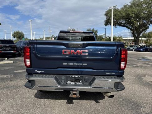 Used 2022 GMC Sierra 3500 SLE w/ SLE Value Package image 3