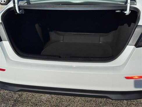 Used 2023 Honda Accord LX image 6