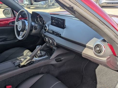 New 2026 MAZDA MX-5 Miata RF Grand Touring RWD image 26