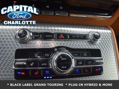 Used 2023 Lincoln Aviator Black Label Grand Touring w/ Class IV Trailer Tow Package image 17