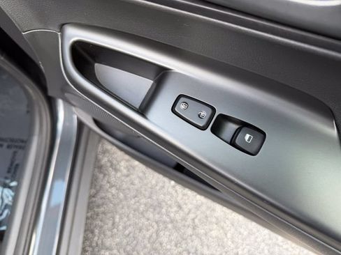Used 2021 Hyundai Kona SE FWD image 28