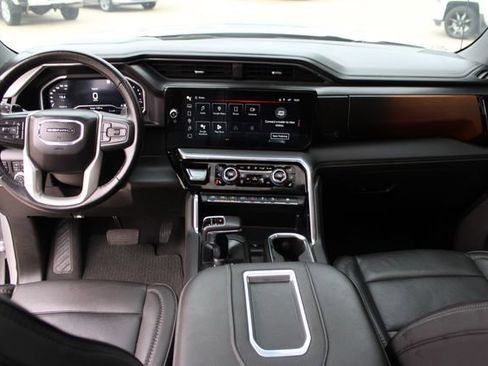Used 2022 GMC Sierra 1500 Denali AWD/4WD image 25