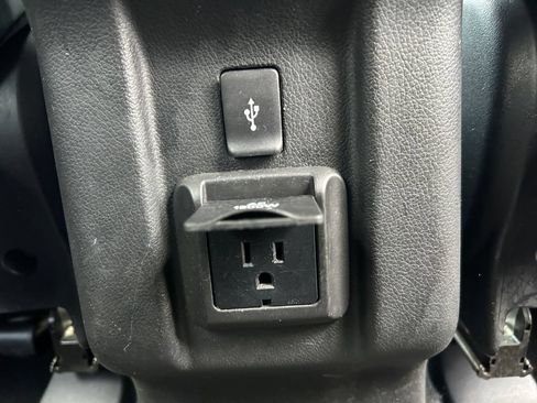 Used 2022 Mitsubishi Outlander LE AWD/4WD image 24