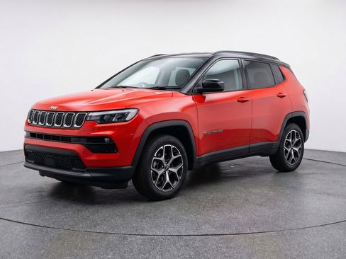 Used 2025 Jeep Compass Limited AWD/4WD image 3