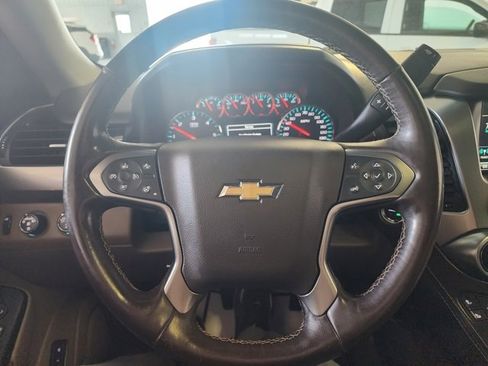 Used 2019 Chevrolet Suburban Premier image 25