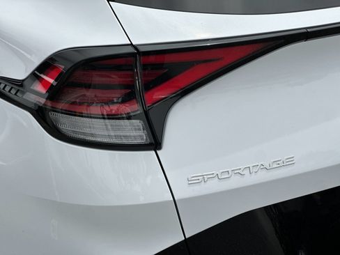 Certified 2025 Kia Sportage SX FWD image 37