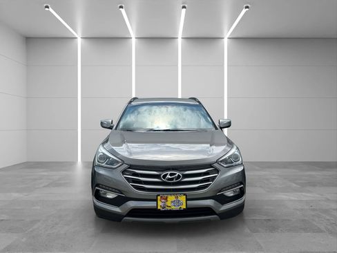 Used 2017 Hyundai Santa Fe Sport image 2