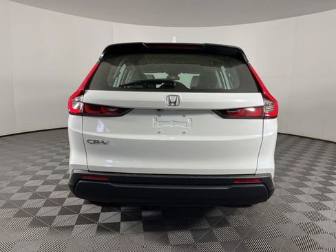 Used 2023 Honda CR-V LX image 9