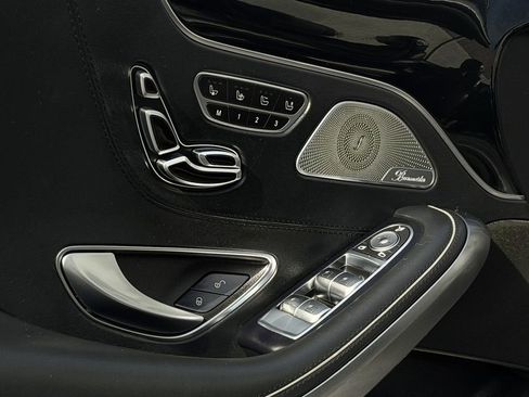 Used 2018 Mercedes-Benz S 560 Cabriolet image 18