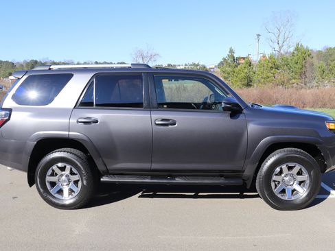 Used 2016 Toyota 4Runner Trail Premium image 16