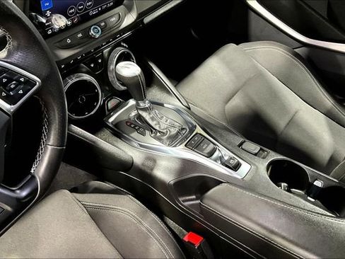 Used 2022 Chevrolet Camaro SS RWD image 17