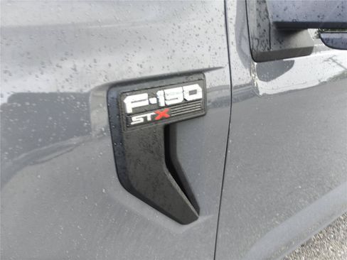 Used 2021 Ford F150 XL w/ STX Appearance Package RWD image 10