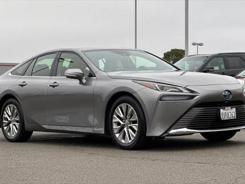 Certified 2021 Toyota Mirai XLE image 5