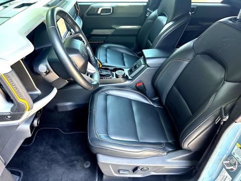 Used 2023 Ford Bronco Badlands w/ Sasquatch Package AWD/4WD image 10