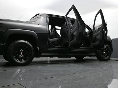 Used 2024 Chevrolet Silverado EV W/T AWD/4WD image 37