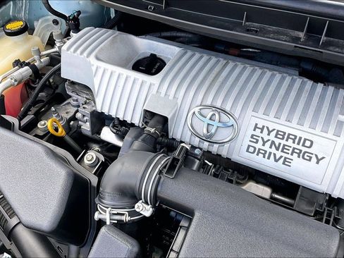 Used 2012 Toyota Prius Two FWD image 29