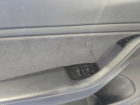 Used 2018 Tesla Model 3 Long Range image 13