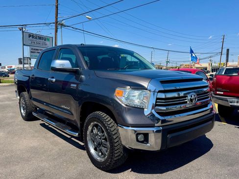 Used 2016 Toyota Tundra SR5 w/ SR5 Upgrade Package AWD/4WD image 1