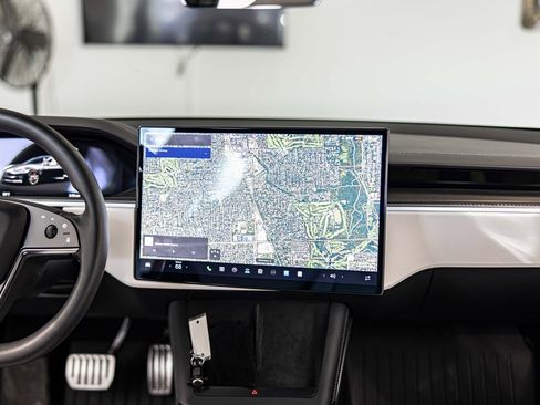 Used 2024 Tesla Model S Plaid image 34