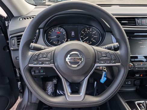 Used 2020 Nissan Rogue S AWD/4WD image 30