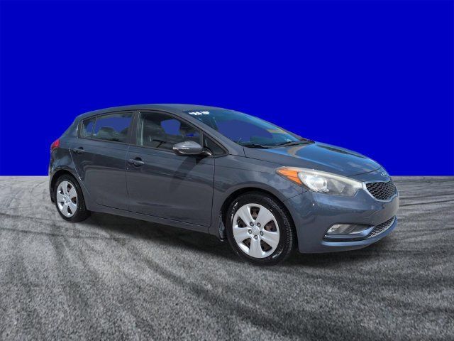Used 2016 Kia Forte LX FWD image 2